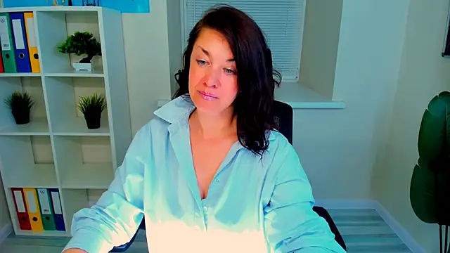 AnaMills online show from 06-14-26, 02:24