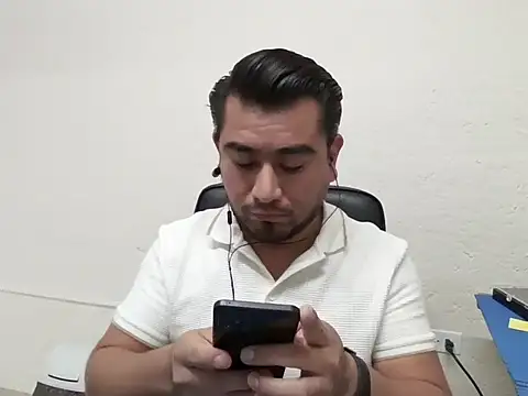 youmanhorny online show from 08-03-26, 06:33