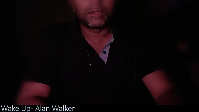 Snapshot of _x_rated_ chatting on 03-15-25, 04:10 x rated online show from 03-15-25, 04:10