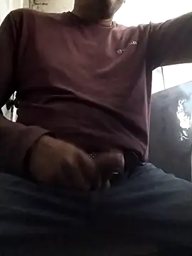 Pincheponcho online show from 12-27-24, 02:14