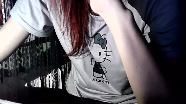 Snapshot of Katesweetkate chatting on 02-06-26, 10:35 Katesweetkate online show from 02-06-26, 10:35