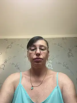 Amberhotqueen online show from 06-28-26, 08:26