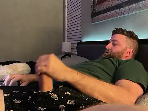 Snapshot of guy5151 chatting on 12-30-24, 10:32 guy5151 online show from 12-30-24, 10:32