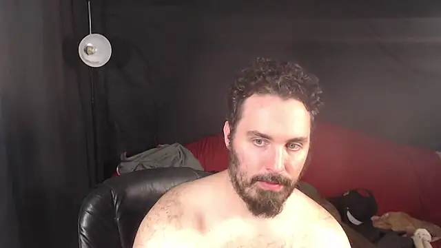 Snapshot of Metalstud chatting on 03-17-25, 03:57 Metalstud online show from 03-17-25, 03:57