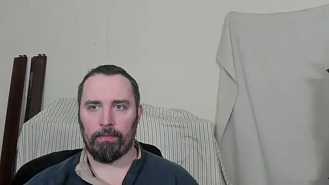 Snapshot of Metalstud chatting on 02-09-26, 08:13 Metalstud online show from 02-09-26, 08:13