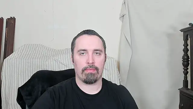 Snapshot of Metalstud chatting on 02-14-26, 03:47 Metalstud online show from 02-14-26, 03:47