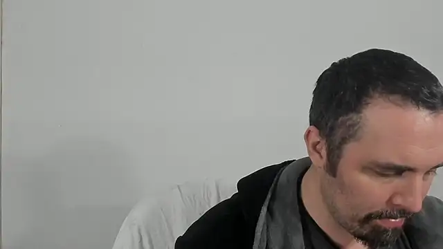 Snapshot of Metalstud chatting on 02-17-26, 05:37 Metalstud online show from 02-17-26, 05:37