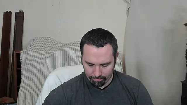 Snapshot of Metalstud chatting on 02-19-26, 11:12 Metalstud online show from 02-19-26, 11:12