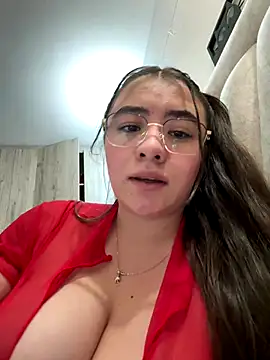 Snapshot of vaneelee chatting on 01-05-26, 10:57 vaneelee online show from 01-05-26, 10:57