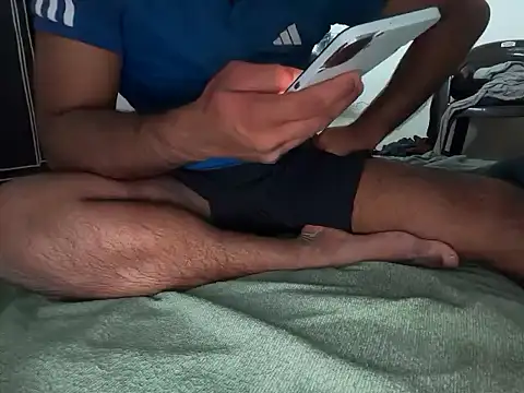 Snapshot of rohithunni123 chatting on 02-13-26, 12:01 rohithunni123 online show from 02-13-26, 12:01