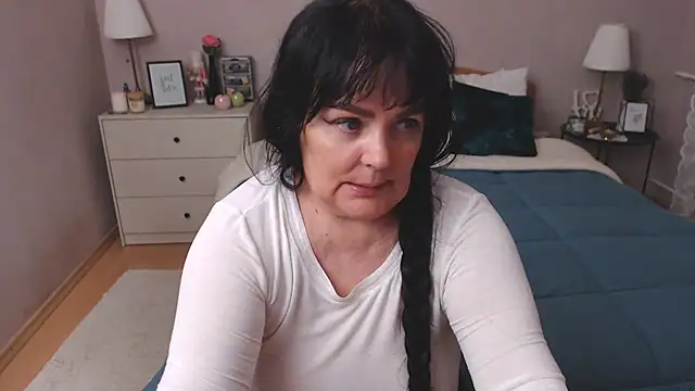 Snapshot of LeveMe2Nightt chatting on 01-18-25, 04:53 LeveMe2Nightt online show from 01-18-25, 04:53