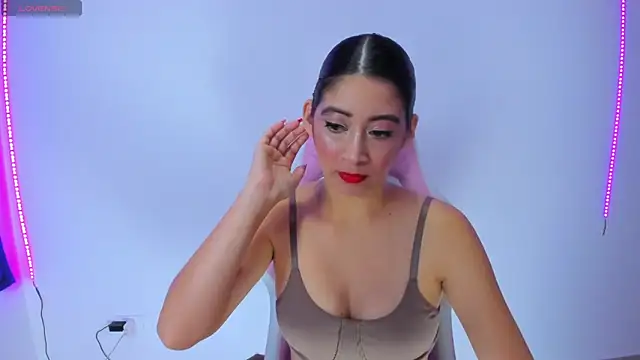 MeganWhite3 online show from 02-19-25, 06:11