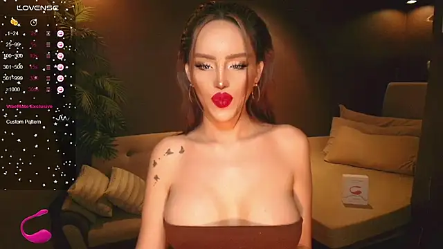 Snapshot of PrettyWomanxxx chatting on 05-30-26, 11:07 PrettyWomanxxx online show from 05-30-26, 11:07