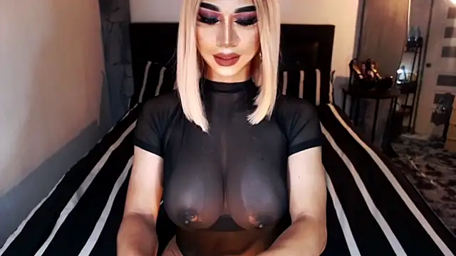 MassiveCockxMistress online show from 06-07-26, 04:44