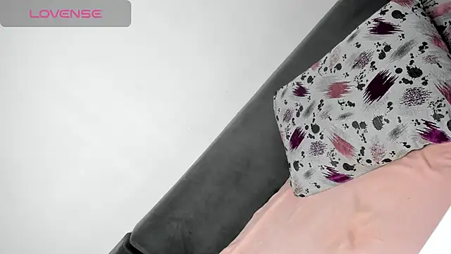 Snapshot of DiamondKay chatting on 12-16-24, 09:46 DiamondKay online show from 12-16-24, 09:46