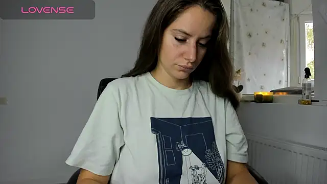 Snapshot of DiamondKay chatting on 10-16-25, 07:09 DiamondKay online show from 10-16-25, 07:09