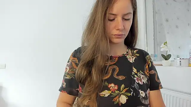 Snapshot of DiamondKay chatting on 11-19-25, 08:47 DiamondKay online show from 11-19-25, 08:47