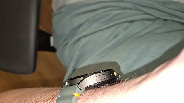 Snapshot of -luckybong- chatting on 02-21-25, 09:11 -luckybong- online show from 02-21-25, 09:11