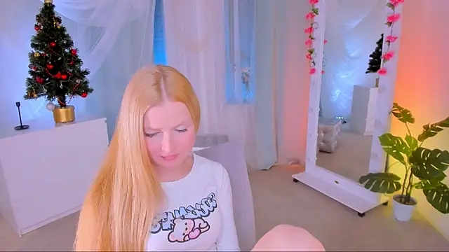 Laly Peach online show from 12-10-24, 04:38