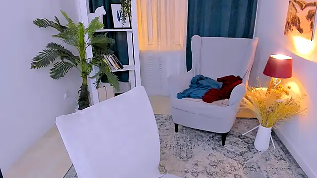 Snapshot of Laly_Peach chatting on 03-07-26, 06:21 Laly Peach online show from 03-07-26, 06:21