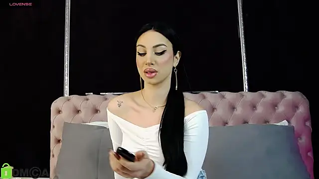 Snapshot of MeganHopeX chatting on 03-21-25, 06:49 MeganHopeX online show from 03-21-25, 06:49