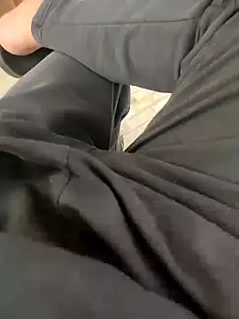 Snapshot of sikicikral chatting on 01-25-25, 12:37 sikicikral online show from 01-25-25, 12:37