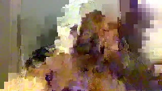 Snapshot of MzShyne chatting on 10-06-25, 01:36 MzShyne online show from 10-06-25, 01:36
