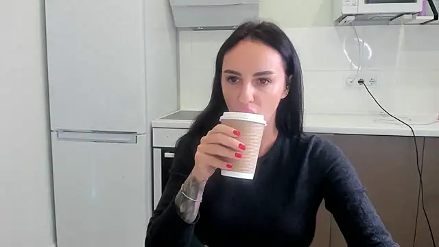 Snapshot of Your_Masha chatting on 11-22-25, 08:02 Your Masha online show from 11-22-25, 08:02