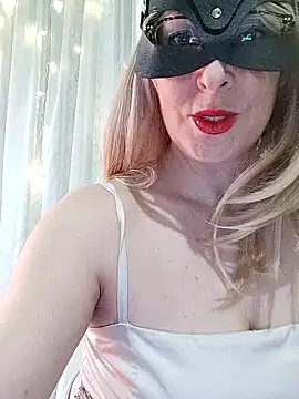 Snapshot of Vivian115 chatting on 01-14-26, 05:29 Vivian115 online show from 01-14-26, 05:29