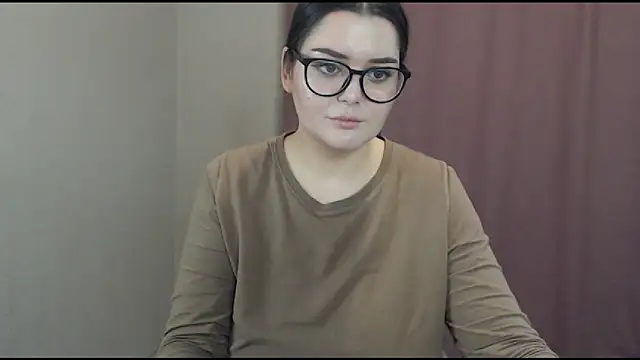 Snapshot of ohhhMie chatting on 02-20-25, 10:26 ohhhMie online show from 02-20-25, 10:26