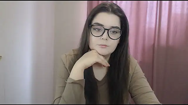 Snapshot of ohhhMie chatting on 02-27-25, 12:23 ohhhMie online show from 02-27-25, 12:23