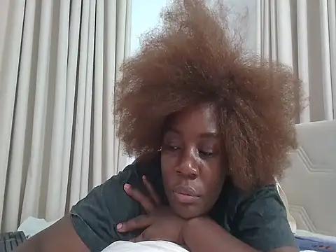 Snapshot of Preciousl chatting on 03-15-26, 12:05 Preciousl online show from 03-15-26, 12:05