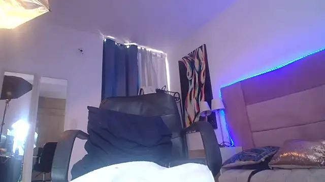 lizzy squirt online show from 07-28-26, 04:50