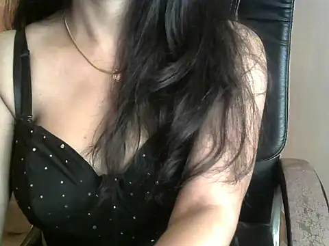 Adventurous Angel online show from 12-08-24, 07:32