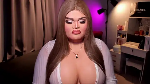 Snapshot of KarolinaThompson chatting on 12-07-24, 06:59 KarolinaThompson online show from 12-07-24, 06:59