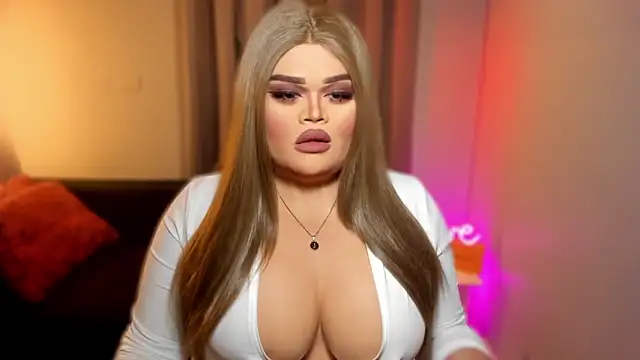 Snapshot of KarolinaThompson chatting on 02-20-25, 07:23 KarolinaThompson online show from 02-20-25, 07:23