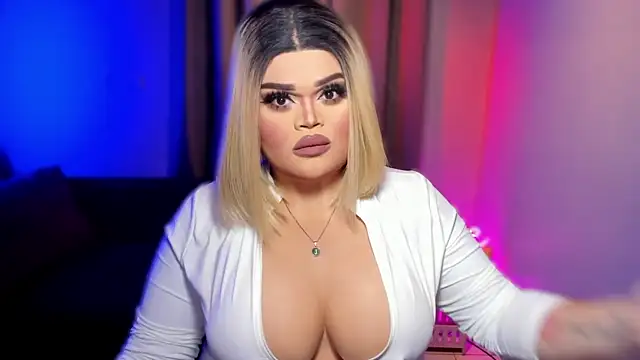 Snapshot of KarolinaThompson chatting on 02-21-25, 08:07 KarolinaThompson online show from 02-21-25, 08:07