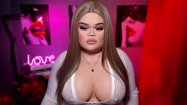 Snapshot of KarolinaThompson chatting on 01-07-26, 07:44 KarolinaThompson online show from 01-07-26, 07:44