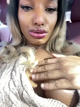 Snapshot of NicoleCocksXXX chatting on 01-29-25, 06:39 NicoleCocksXXX online show from 01-29-25, 06:39