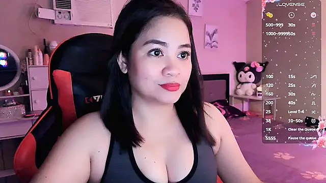 Snapshot of yenyen_ chatting on 02-18-26, 01:23 yenyen online show from 02-18-26, 01:23