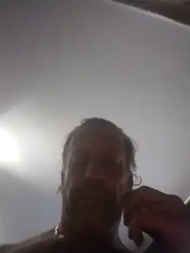 trucker1979 online show from 12-22-25, 08:28