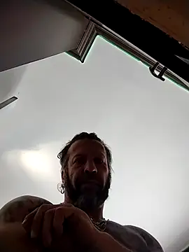 trucker1979 online show from 02-06-26, 06:00