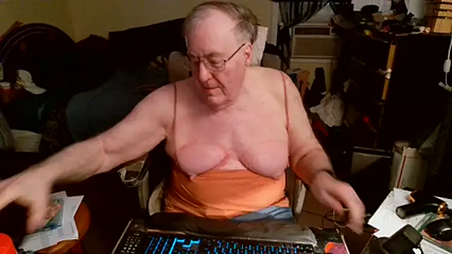 Toastir online show from 02-16-26, 09:44