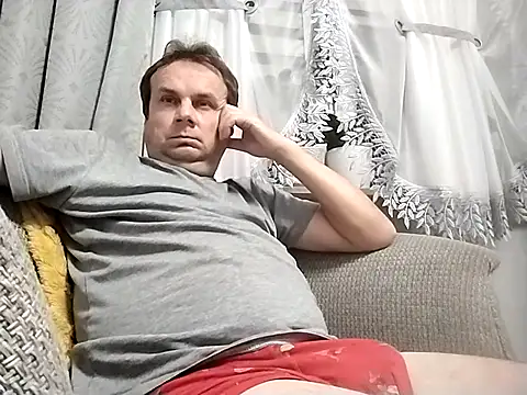 grzes19763 online show from 09-18-25, 08:55