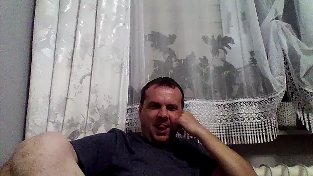 grzes19763 online show from 06-18-26, 08:02