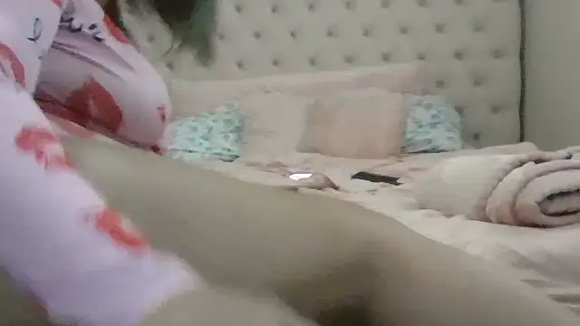 beautylovess online show from 07-22-26, 01:47