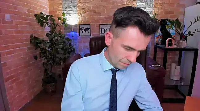 SteveTiger online show from 03-18-25, 03:53