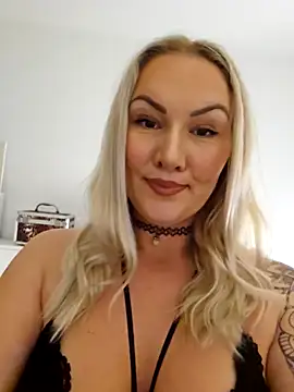 NastyMilf  online show from 12-26-24, 08:00