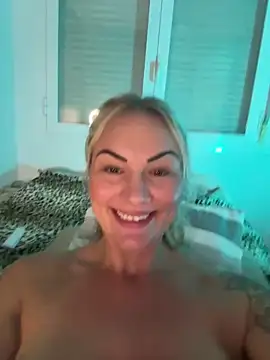 Snapshot of NastyMilf_ chatting on 12-18-25, 09:21 NastyMilf online show from 12-18-25, 09:21