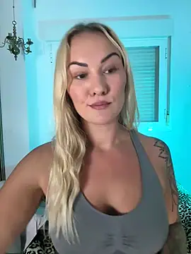 Snapshot of NastyMilf_ chatting on 12-19-25, 09:27 NastyMilf online show from 12-19-25, 09:27